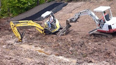 can a mini excavator get stuck|trackhoe mini stuck in mud.